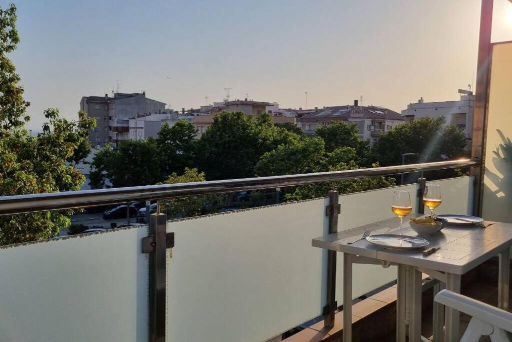 Piso En El Centro Con Vistas Al Mar Y Balcon Apartamento