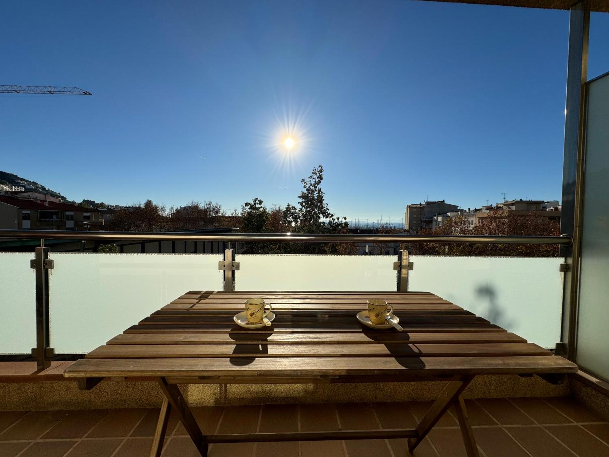 Piso En El Centro Con Vistas Al Mar Y Balcon Appartement Roses